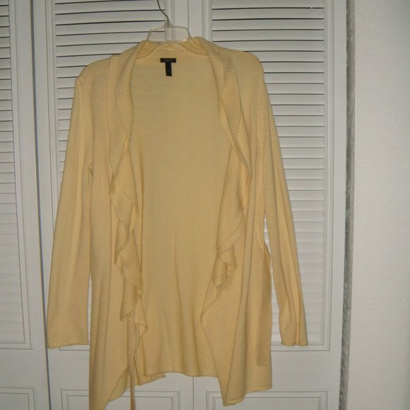 Soma Light Weight Yellow Wrap Sweater - Picture 3 of 7